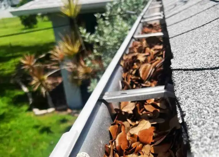 East Lyme gutter cleaning home page